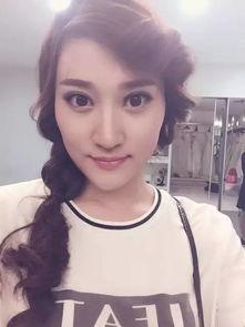 最美的自拍网红,揭秘自拍网红的惊艳瞬间